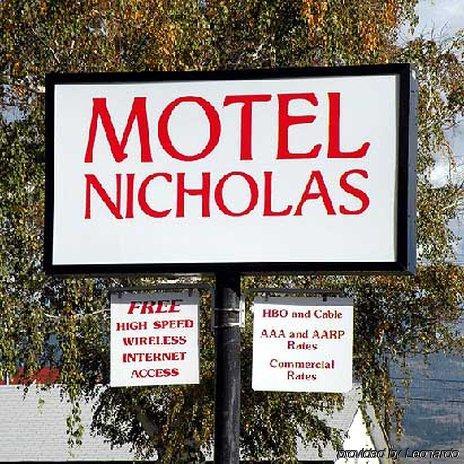 Motel Nicholas Омак Экстерьер фото